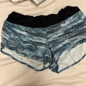 Lululemon shorts size 8